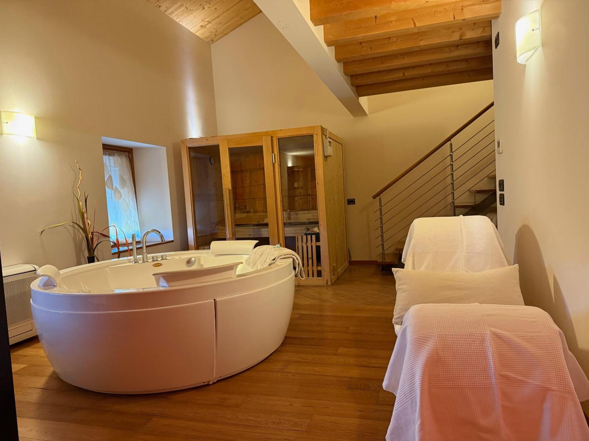 Marco Polo Hotel Vittorio Veneto Kültér fotó