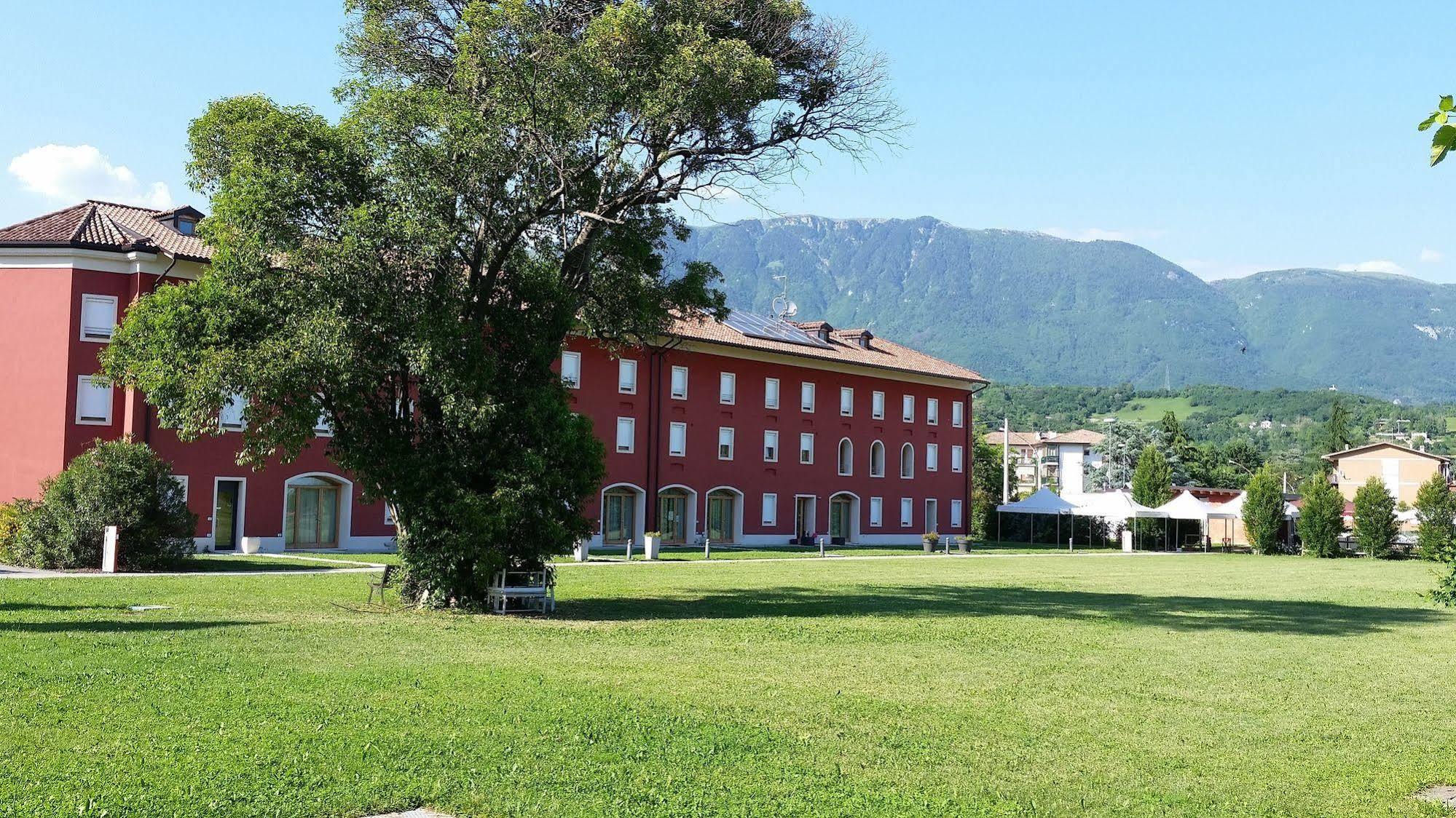 Marco Polo Hotel Vittorio Veneto Kültér fotó