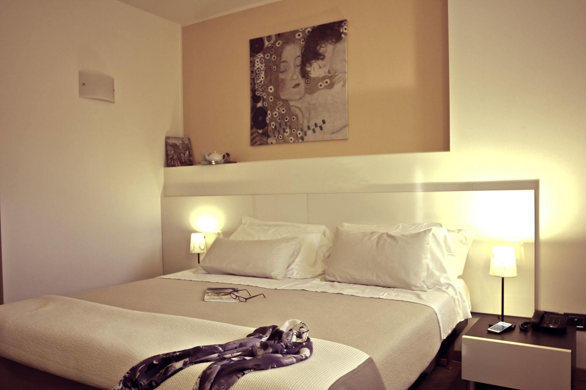 Marco Polo Hotel Vittorio Veneto Kültér fotó